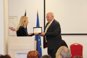 Read more about the article Camera de Comerț Dâmbovița, premiată la Zilele Bibliotecii Județene
