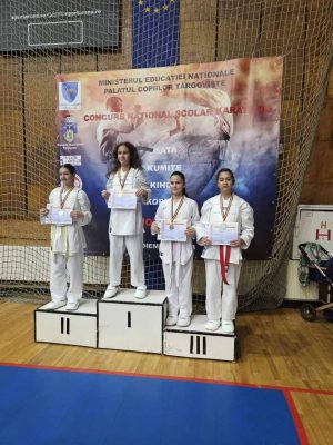 Read more about the article Elevi ai Școlii Gimnaziale ” Mihai Viteazul”- Pucioasa, premiați la Concursul Național Școlar „Karate Do”