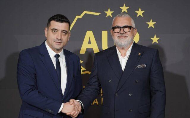 You are currently viewing Sorin Constantinescu se retrage din AUR la doar două zile după înscrierea în partid