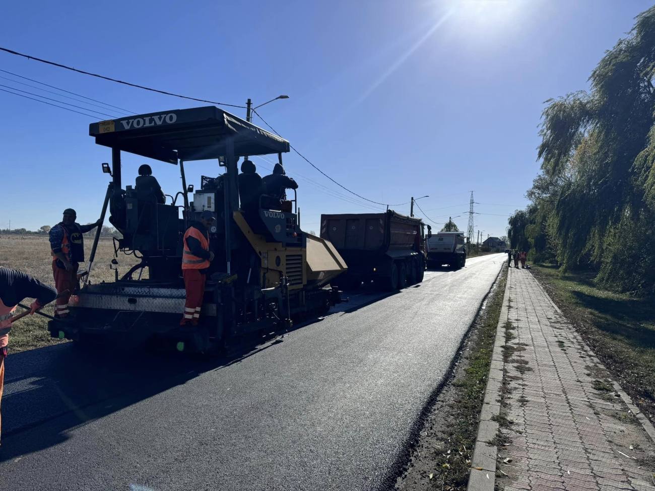 You are currently viewing Se lucrează pe DJ702E, Arsuri – Găești