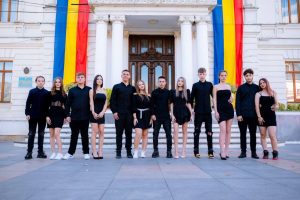 Read more about the article Elevii Colegiului Economic „Ion Ghica” din Târgoviște pregătesc o ediție plină de eleganță și mister a Balului Bobocilor