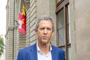 Read more about the article Curtea de Apel din Cipru respinge extrădarea în România a miliardarului israelian Beny Steinmetz, condamnat la cinci ani de închisoare în Dosarul Ferma Băneasa