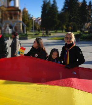 Read more about the article Monica Ilie, viceprimar: Acești copii au ținut în mânuțele lor, simbolic, toată istoria și viitorul poporului român