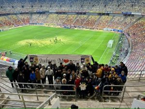 Read more about the article Juniorii de la CSM Flacăra Moreni, au fost prezenți, aseară, pe Arena Națională, la victoria Naționalei României