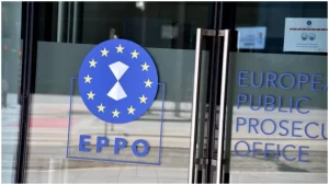 Read more about the article Parchetul European, percheziţii la Primăria Deda, într-o anchetă privind utilizarea abuzivă a fondurilor pentru comunităţile de romi