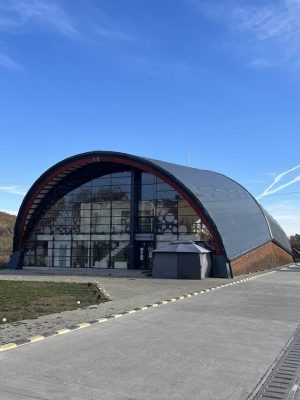 Read more about the article Ore gratuite de înot, pentru preșcolarii și elevii din municipiul Moreni