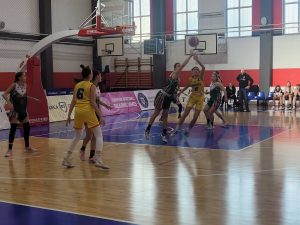 Read more about the article Regal baschetbalistic la Târgoviște! Sala „Ioan Valerian” găzduiește Jocurile Balcanice U16 de baschet feminin