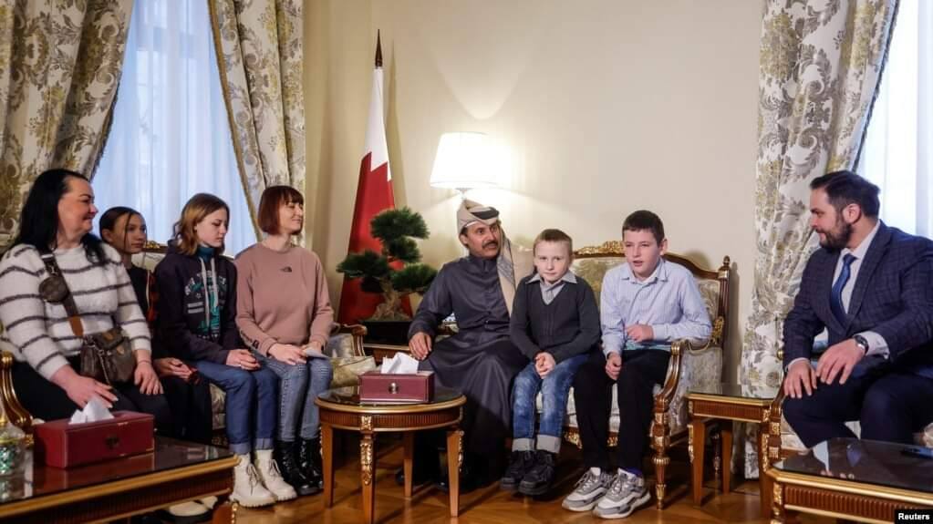 You are currently viewing Șase copii ucraineni, returnați de Rusia prin medierea Qatarului