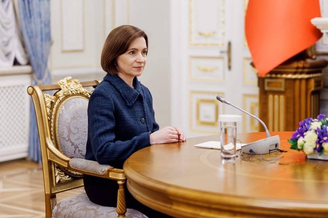 You are currently viewing Maia Sandu a mulțumit României pentru sprijin,  după ce UE a aprobat începerea negocierilor de aderare pentru Republica Moldova și Ucraina