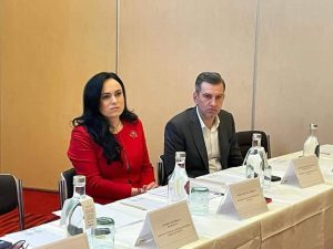 Read more about the article Ministerul Muncii a lansat cea mai amplă platformă de monitorizare, anticipare și corelare a ofertei educaționale cu cererea de pe piața muncii din România
