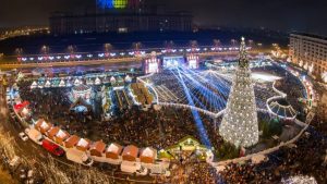 Read more about the article Nicușor Dan: 1,2 milioane de bucureşteni şi turişti au vizitat anul acesta Târgul de Crăciun din Piaţa Constituţiei