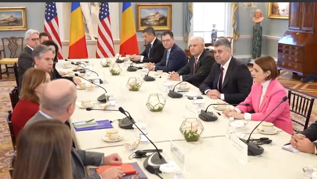 You are currently viewing Marcel Ciolacu s-a întâlnit cu șeful Pentagonului