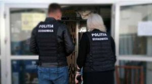 Read more about the article Activitățile de comerț cu produse specifice perioadei de sărbători, verificate de polițiștii dâmbovițeni