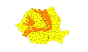 Read more about the article Poliția rutieră atrage atenția că sunt artere acoperite de zăpadă, unde ninge viscolit