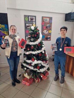 Read more about the article Doi elevi ai Școlii Coresi, printre câștigătorii Concursului Național ,,Învață să programezi cu Alice!”