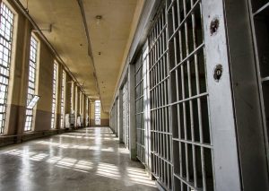 Read more about the article Protest spontan, vineri dimineață, al angajaților Penitenciarului Târgu Mureș