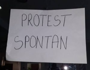 Read more about the article ACȚIUNE DE PROTEST SPONTAN  privind salarizarea discriminatorie a salariaților Direcției Județene de  Statistică Dâmbovița