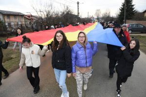 Read more about the article Marius Caravețeanu: În prag de sărbătoare, orașul nostru strălucește de tradiție și bucurie
