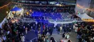 Read more about the article Colectivul Școlii Gimnaziale „Vasile Cîrlova” a organizat o nouă ediție a Târgului de Crăciun