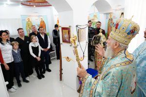 Read more about the article SLUJIRE ARHIEREASCĂ ÎN PARACLISUL CLINICII STOMATOLOGICE ”HACK DENTAL CENTER”