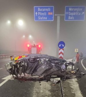 Read more about the article Un șofer începător a scăpat cu viață după ce a lovit glisiera de protecție pe Drumul Expres Craiova-Pitești
