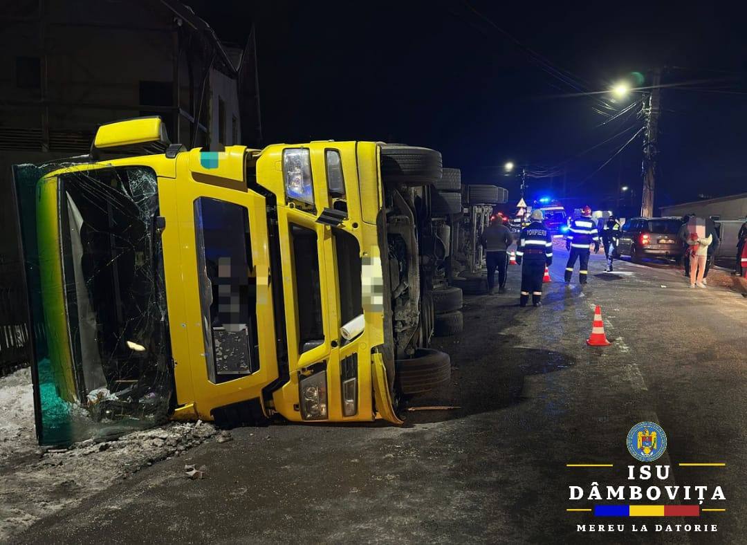 You are currently viewing Se circulă cu dificultate la Moroieni! Un autocamion s-a răsturnat!