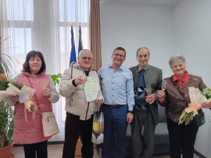 Read more about the article Două cupluri cu vechime, sărbătorite, astăzi, la Brănești