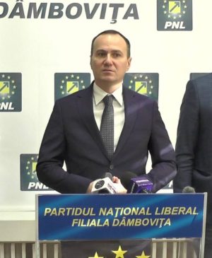 Read more about the article Aurelian Cotinescu, PNL Dâmbovița: Mega-afacerea Chindia, un caz clasic de manipulare pentru voturi și îmbogățirea unora
