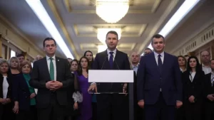 Read more about the article Vlad Voiculescu, pe locul doi în lista pentru europarlamentare a alianței „Dreapta Unită”