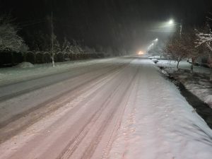 Read more about the article Atenție, șoferi, se circulă în condiții de iarnă, în județul Dâmbovița