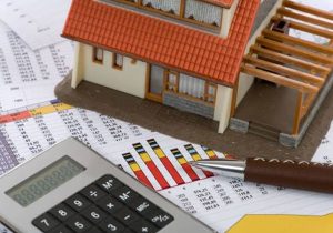 Read more about the article Începând din acest an se aplică taxa pe lux. Vezi cine se încadrează