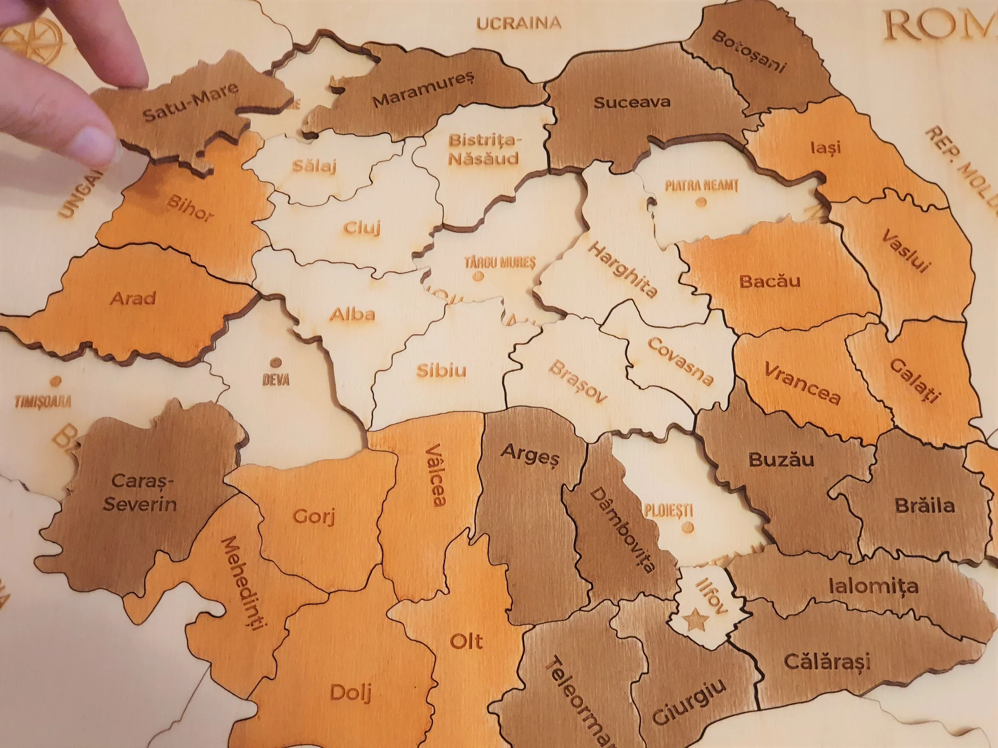 You are currently viewing Liberalii dâmbovițeni se mândresc cu faptul că cele mai prospere județe din țară sunt conduse de liberali
