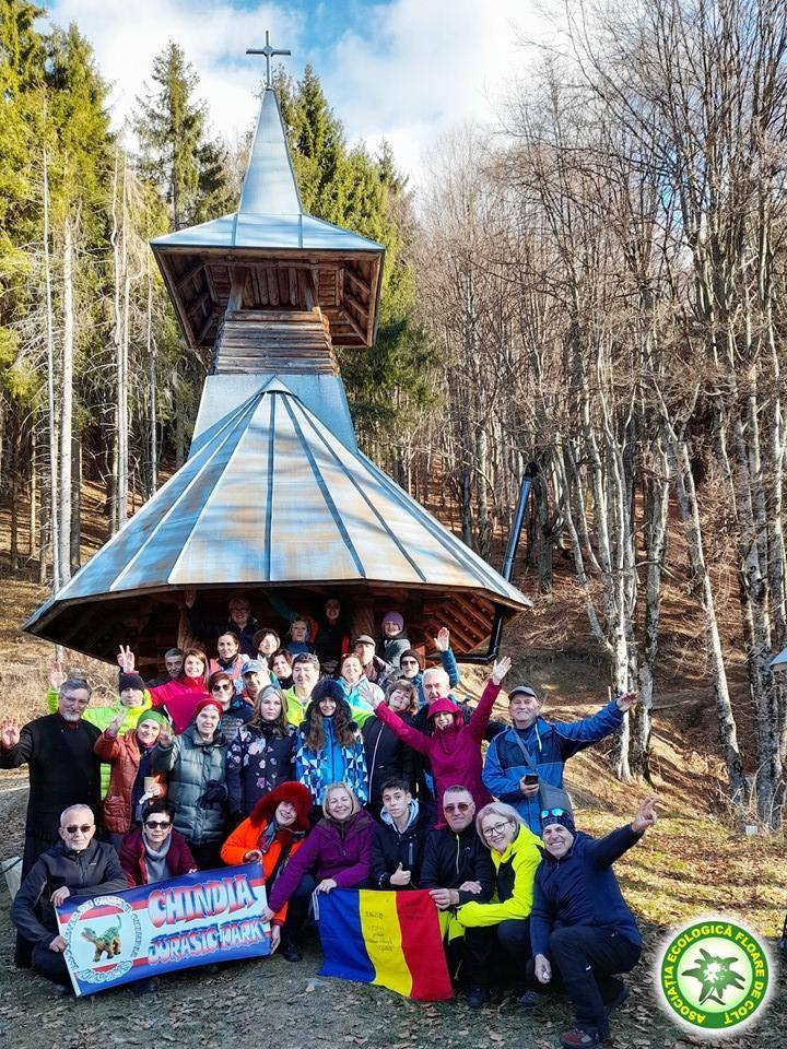 You are currently viewing Montaniarzii dâmbovițeni, grupați în jurul Asociației Chindia Jurasic Park au început anul la înălțime