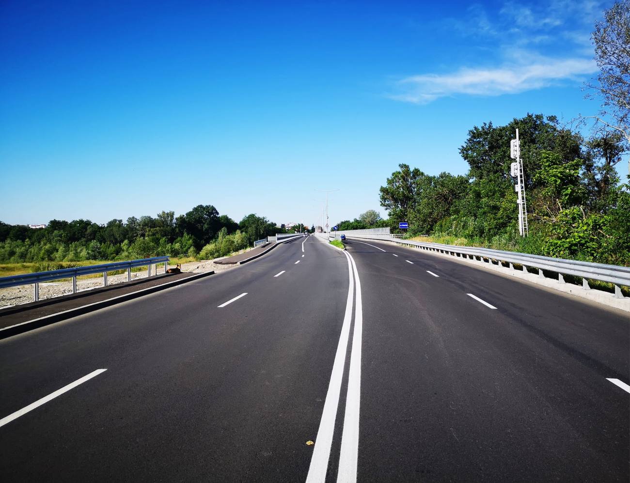You are currently viewing Două milioane de lei pentru extinderea rețelei de iluminat din Târgoviște