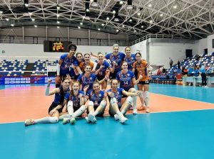Read more about the article Voleibalistele de la CSM Târgoviște, la primul meci tare în campionat, după câștigarea Cupei României