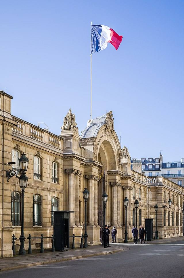 You are currently viewing Reuniune a șefilor de stat din Uniunea Europeană, la Paris, în sprijinul Ucrainei