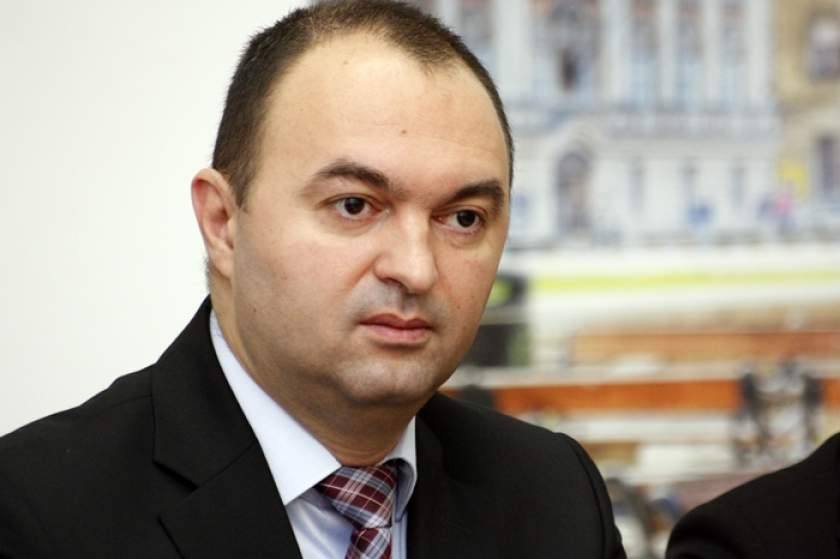 You are currently viewing Fostul preşedinte al Consiliului Judeţean Iaşi, Cristian Adomniţei, a fost achitat în Dosarul Albumul
