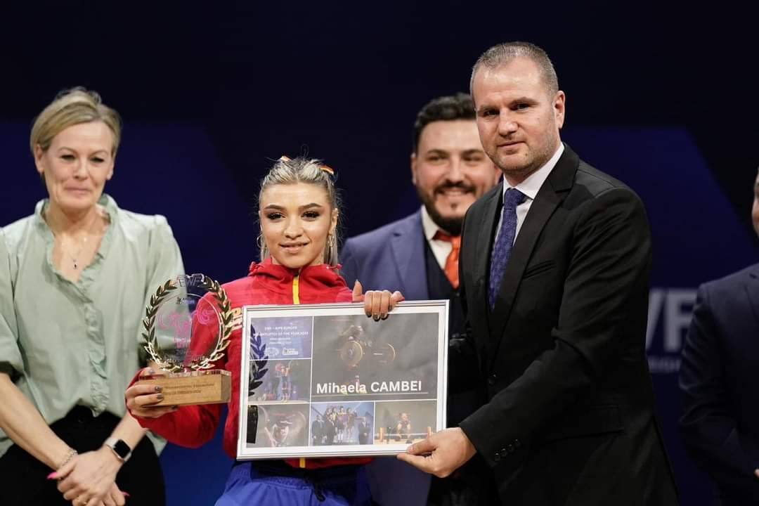 You are currently viewing Mihaela Cambei, cea mai bună halterofilă din Europa