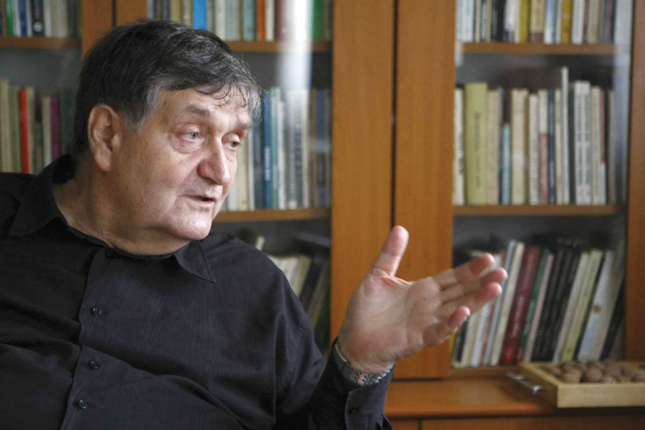 You are currently viewing A murit criticul și istoricul literar Alex Ștefănescu