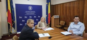 Read more about the article Claudia Gilia: Instituția prefectului se implică activ în derularea campaniilor care vizează prevenirea și înlăturarea oricărei forme de discriminare a persoanelor aparținând minorităților naționale
