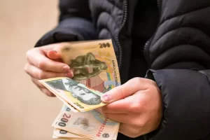 Read more about the article Casa Națională de Pensii: 10.886 de persoane au beneficiat de pensii de serviciu în luna ianuarie
