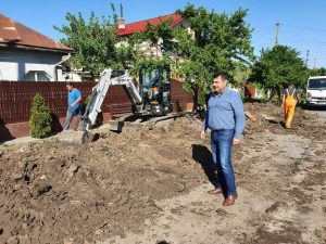 Read more about the article Au început lucrările de extindere a canalizării, în comuna Petrești