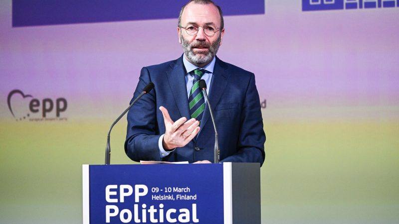 You are currently viewing Manfred Weber: Rezultatele celor 10 ani de mandat ai lui Klaus Iohannis sunt impresionante