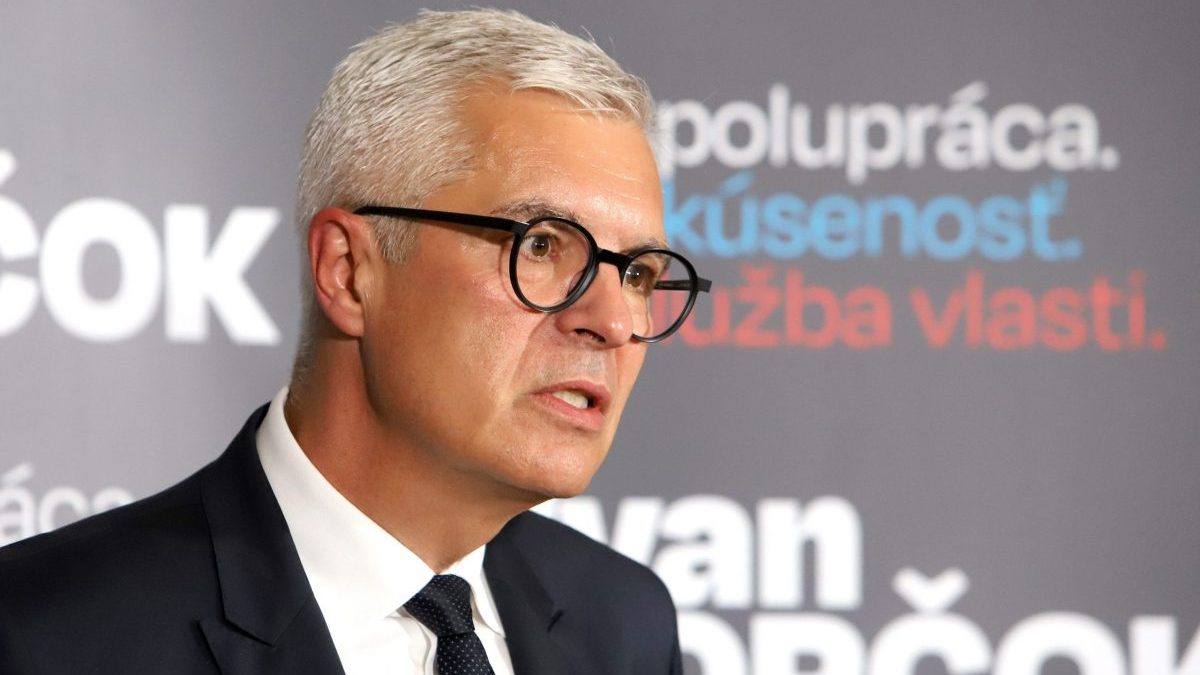 You are currently viewing Proeuropeanul Ivan Korcok a câștigat primul tur al alegerilor prezidențiale din Slovacia