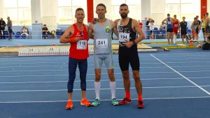 Read more about the article Atletul Cătălin Amuza, de la CS Târgoviște, aur și bronz la Campionatul Național de Sală Masters. Pentru a patra oară campion al României la 800 m