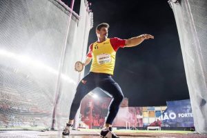 Read more about the article Atletism: Alin Firfirică, medaliat cu aur la disc, în Cupa Europeană de aruncări