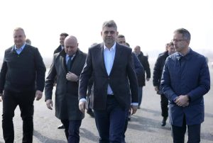 Read more about the article Ciolacu, Ciucă și Grindeanu au vizitat șantierul Autostrăzii Moldova