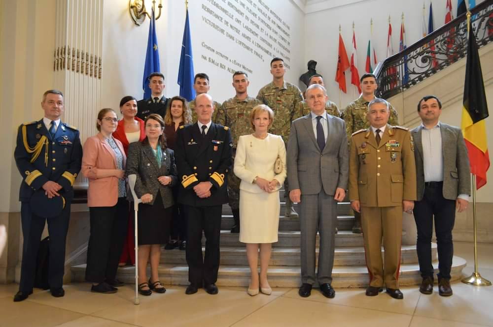 You are currently viewing Custodele Coroanei Române a vizitat  Academia Militară Regală a Belgiei