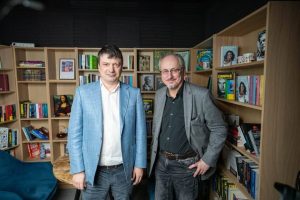 Read more about the article Nae Caranfil, într-un episod inedit al podcastului „Avangarda”