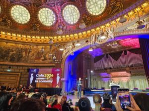 Read more about the article Directorul General al Camerei de Comerț Dâmbovița, Stefania Stroica, a participat la Gala ”Women In Economy”- ”We dream, we can, we lead!”